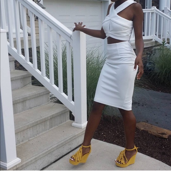 Skirt & Top Windsor Set - Picture 2 of 2